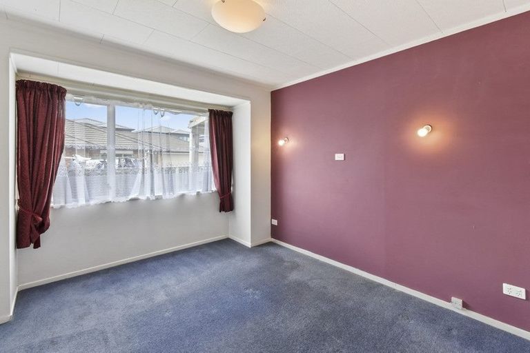 Photo of property in 2/15 Kent Road, Manurewa, Auckland, 2102