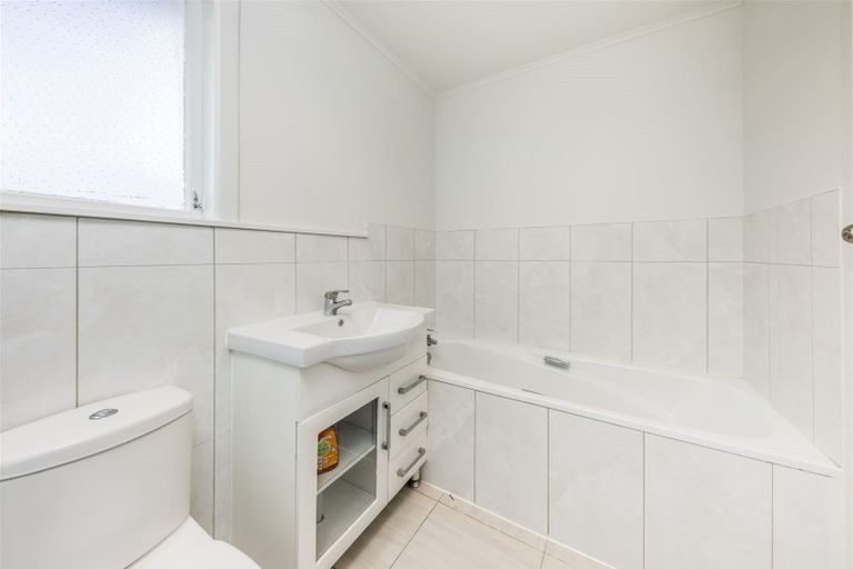 Photo of property in 65 Dominion Road, Papakura, 2110