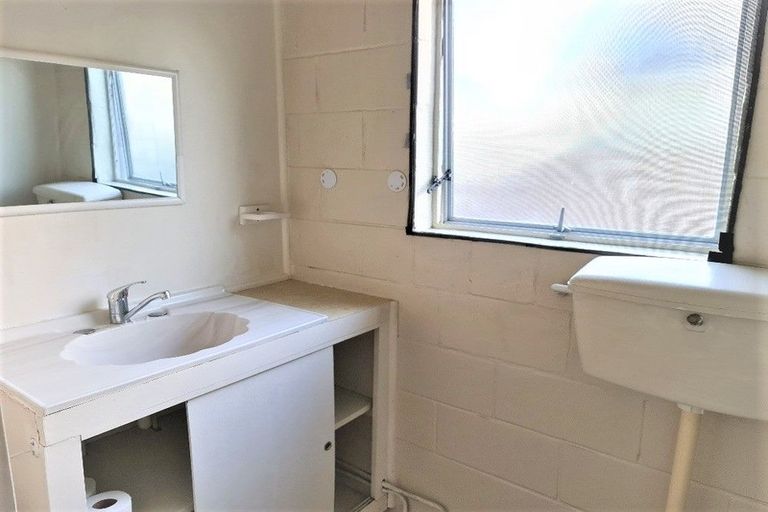 Photo of property in 377 East Coast Road, Mairangi Bay, Auckland, 0630