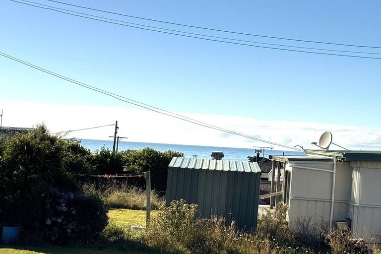 Photo of property in 8 Kowhai Street, Kaka Point, Balclutha, 9271
