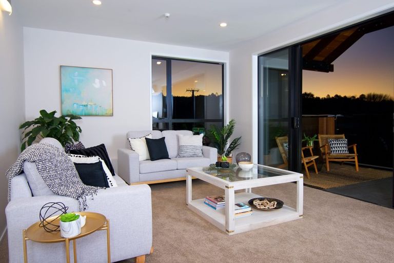 Photo of property in 5/1079 Kaipara Coast Highway, Kaukapakapa, 0873