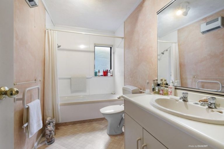 Photo of property in 1/24 Ottawa Road, Ngaio, Wellington, 6035