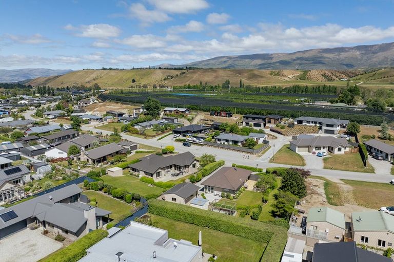 Photo of property in 32 Missy Crescent, Mount Pisa, Cromwell, 9383