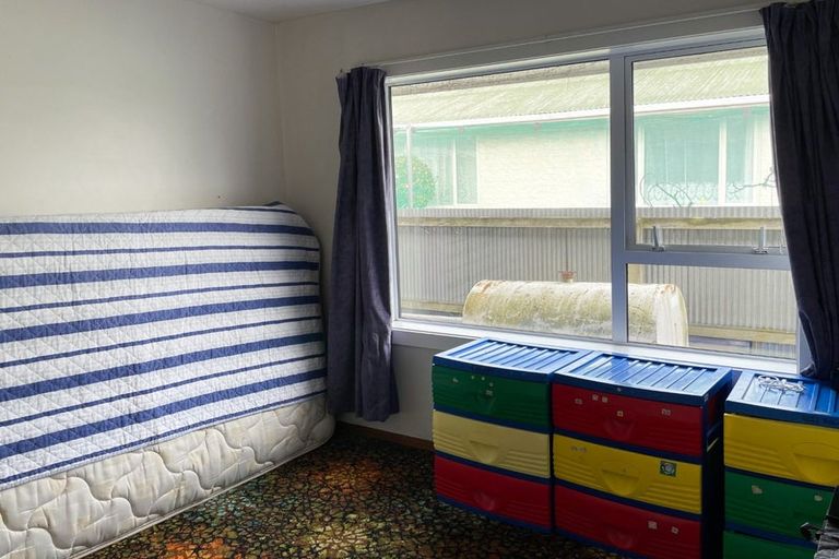 Photo of property in 84 Nortons Road, Avonhead, Christchurch, 8042