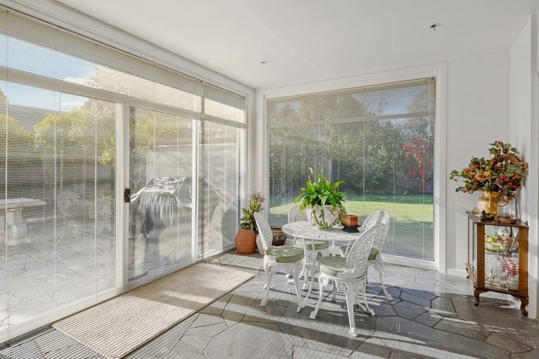 Photo of property in 214 Grahams Road, Burnside, Christchurch, 8053