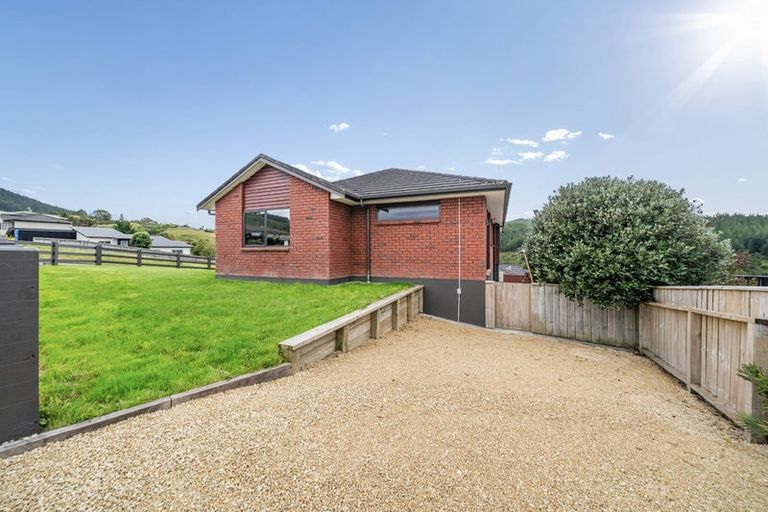 Photo of property in 115 Kirton Drive, Riverstone Terraces, Upper Hutt, 5018