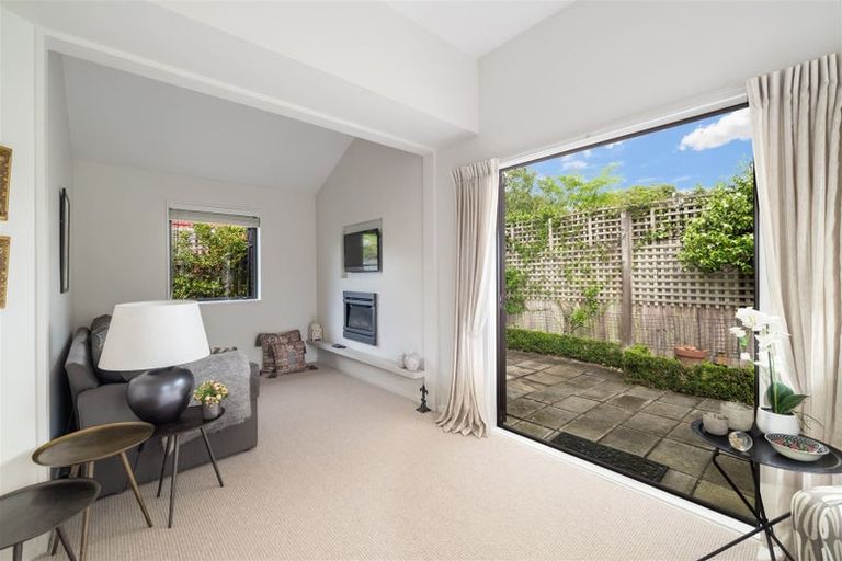 Photo of property in 199a Main North Road, Redwood, Christchurch, 8051