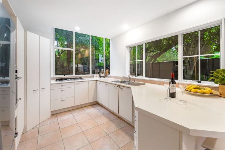 Photo of property in 6/37 Uppingham Crescent, Hillcrest, Auckland, 0627