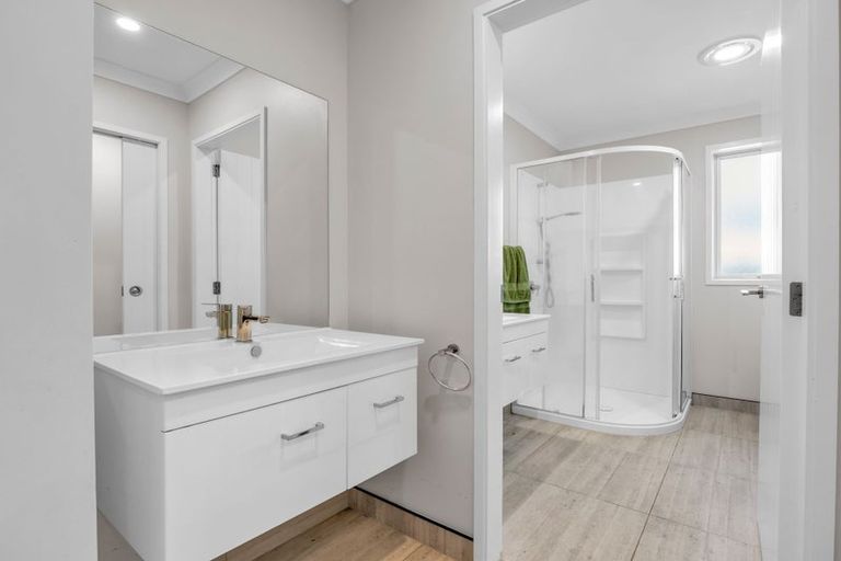 Photo of property in 23 Kotiate Street, Papamoa Beach, Papamoa, 3118