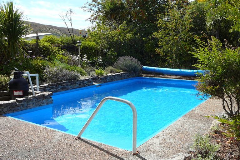 Photo of property in 17 Dunstan Street, Clyde, 9330