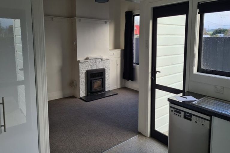 Photo of property in 4 Cross Street, Milton, 9220