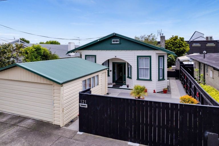 Photo of property in 121 Lemon Street, New Plymouth, 4312