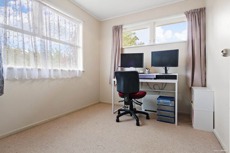 Photo of property in 60 Glendene Avenue, Glendene, Auckland, 0602