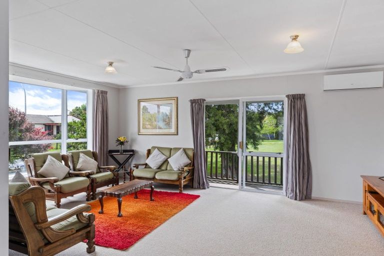 Photo of property in 39 Hibiscus Avenue, Hamilton Lake, Hamilton, 3204