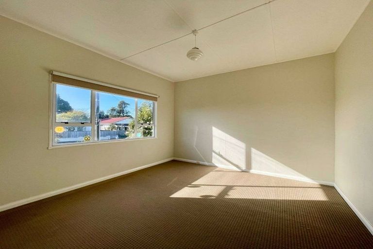 Photo of property in 26 Paynters Avenue, Strandon, New Plymouth, 4312