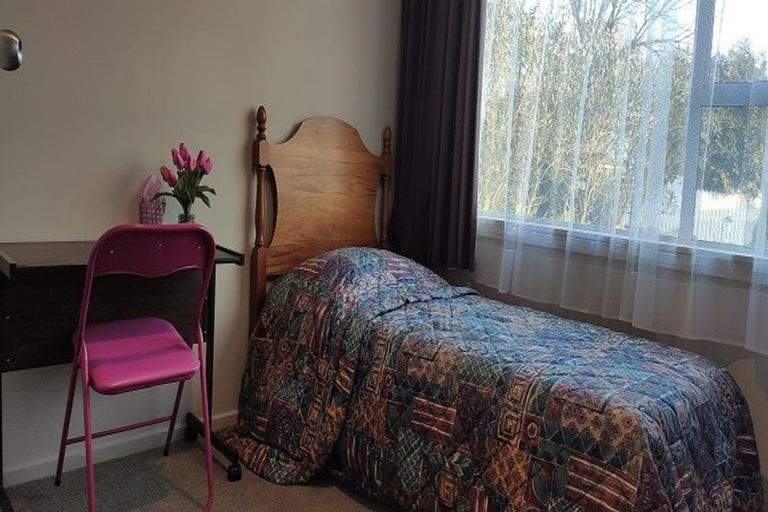 Photo of property in 18 Saffron Street, Bryndwr, Christchurch, 8053