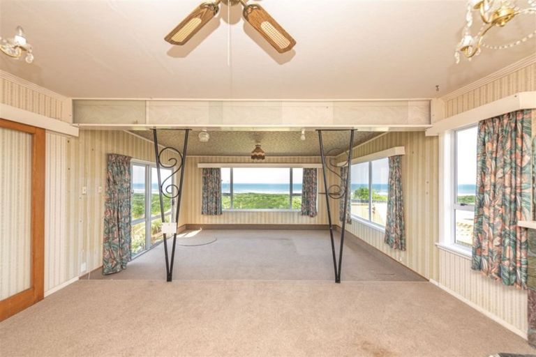 Photo of property in 93 Karaka Street, Castlecliff, Whanganui, 4501