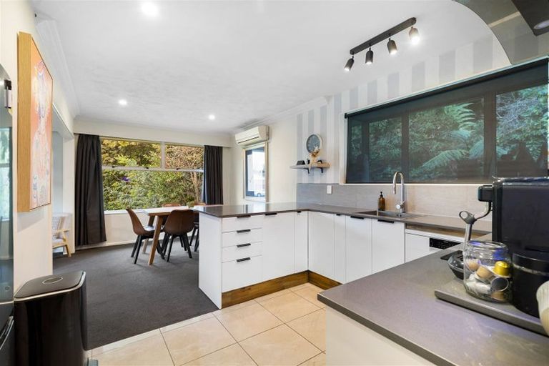 Photo of property in 8 Tracy Place, Redwood, Christchurch, 8051