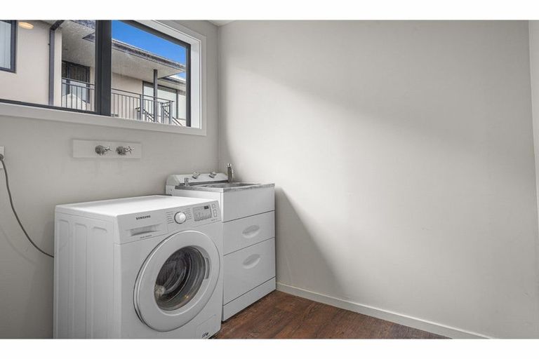 Photo of property in 135 Queenspark Drive, Parklands, Christchurch, 8083