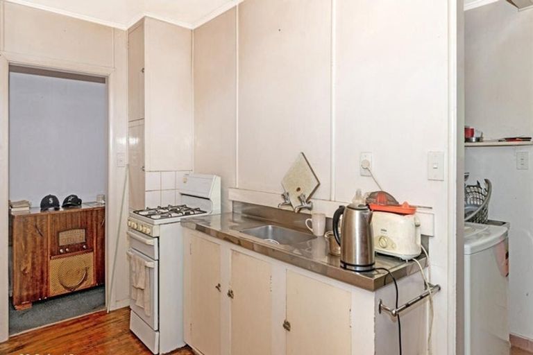 Photo of property in 26 Oxford Street, Kaiti, Gisborne, 4010