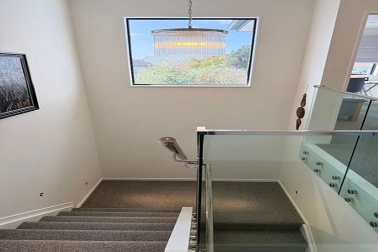 Photo of property in 60d Bay Street, Red Beach, 0932