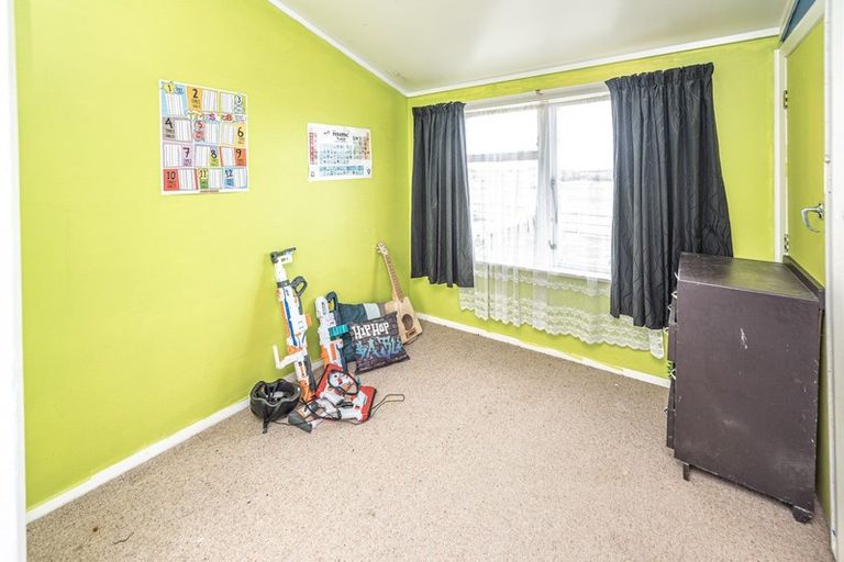 Photo of property in 54 Matipo Street, Castlecliff, Whanganui, 4501