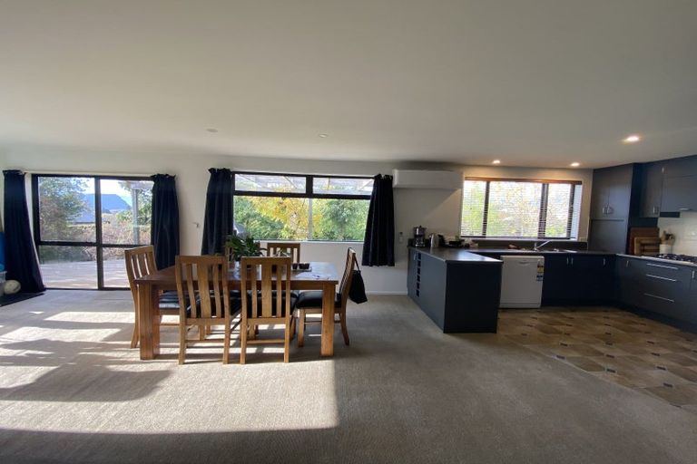 Photo of property in 77 Bills Way, Wanaka, 9305