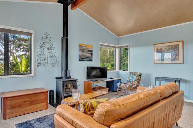 Photo of property in 12 Kereru Grove, Greenhithe, Auckland, 0632