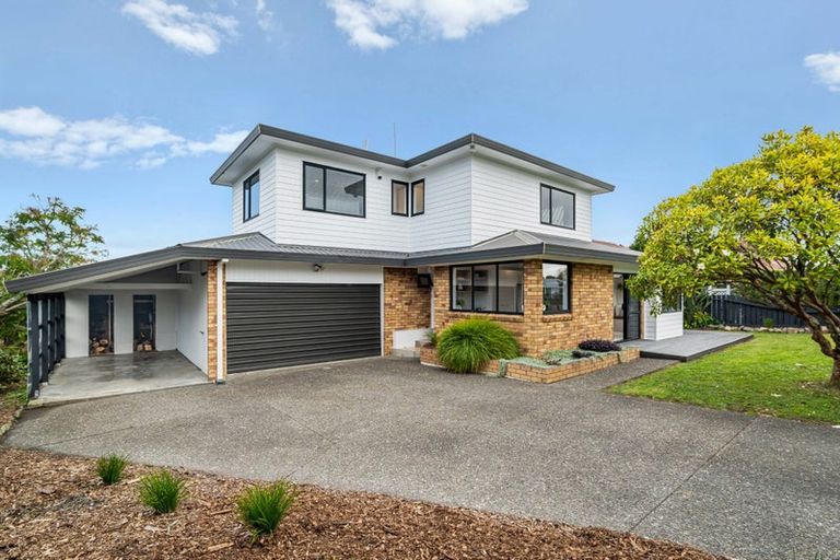 Photo of property in 5 Merlot Heights, Huapai, Kumeu, 0810