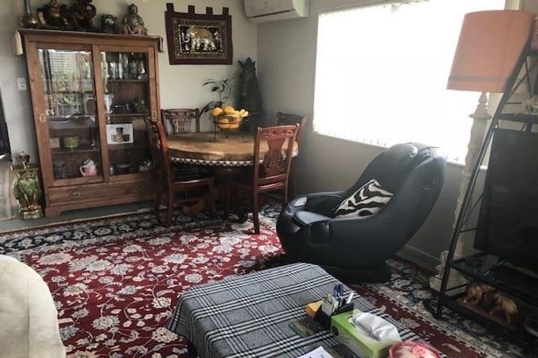 Photo of property in 11 Brittany Drive, Henderson, Auckland, 0612