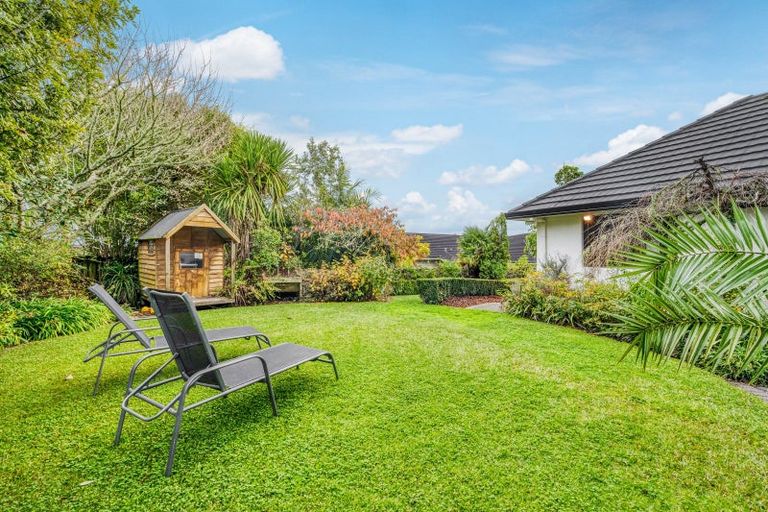 Photo of property in 7 Kerridge Close, Shamrock Park, Auckland, 2016