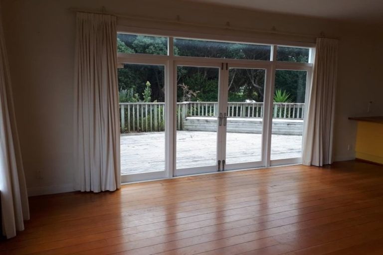 Photo of property in 6 George Street, Paraparaumu Beach, Paraparaumu, 5032