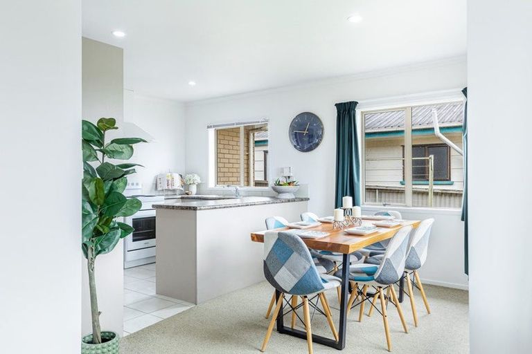 Photo of property in 25a Sylvan Crescent, Te Atatu South, Auckland, 0610