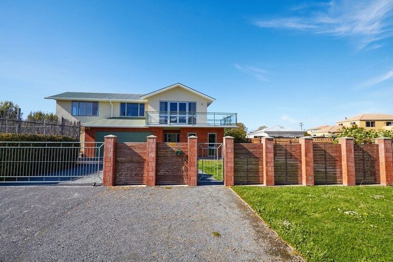 Photo of property in 9 Hawthorne Road, Kaikoura, 7300