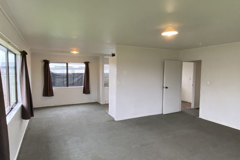 Photo of property in 1/16 Templeton Place, Clendon Park, Auckland, 2103