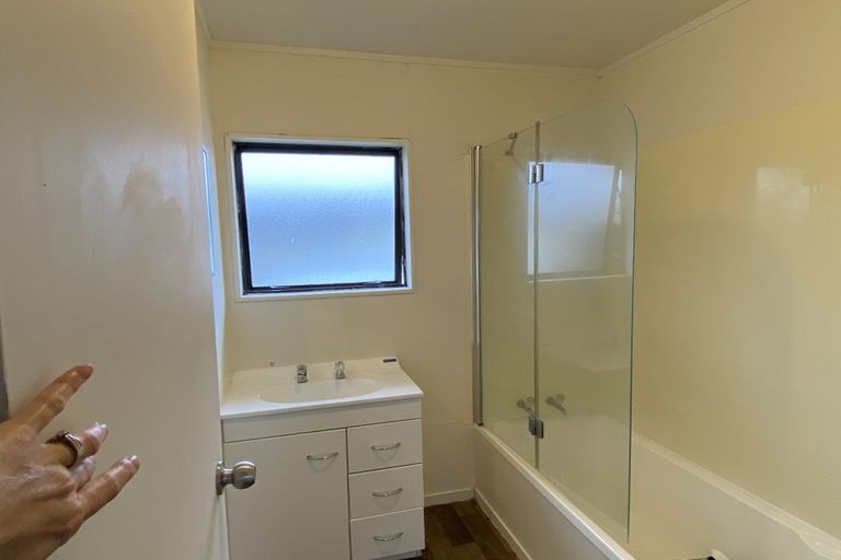 Photo of property in 1/16 Templeton Place, Clendon Park, Auckland, 2103