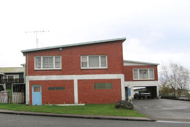 Photo of property in 14 Mannering Street, Tokoroa, 3420