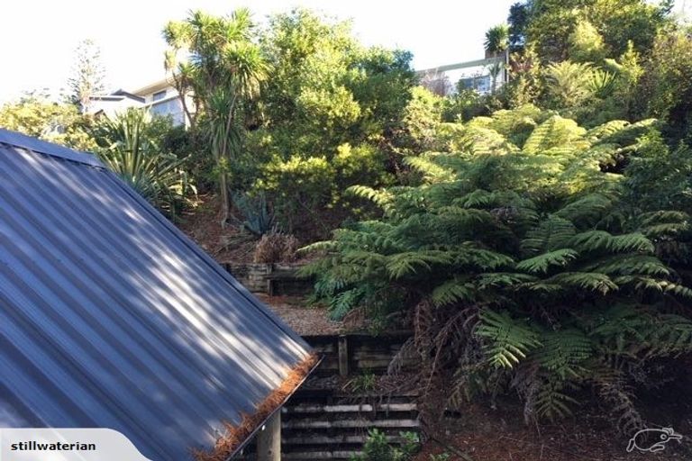 Photo of property in 25 Elliston Crescent, Stanmore Bay, Whangaparaoa, 0932