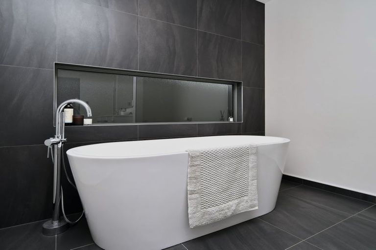 Photo of property in 1 Blue Jacket Drive, Halswell, Christchurch, 8025