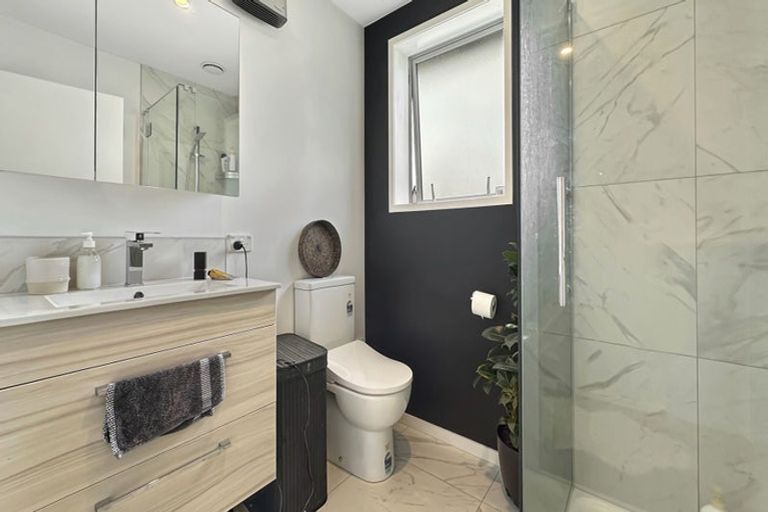 Photo of property in 7/24 Kelwyn Road, Kelston, Auckland, 0602