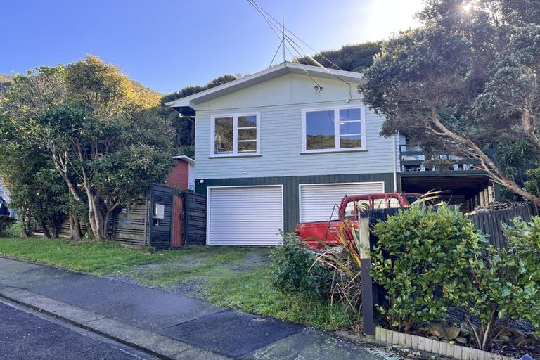 Photo of property in 128 Awarua Street, Ngaio, Wellington, 6035