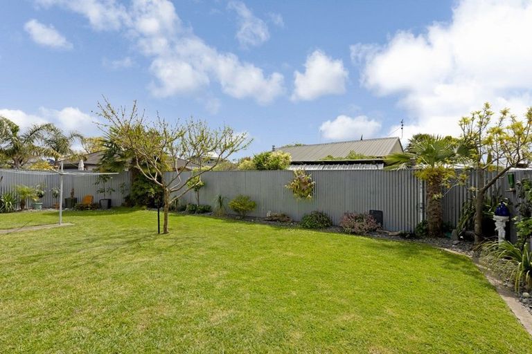 Photo of property in 56 Meeanee Road, Taradale, Napier, 4112