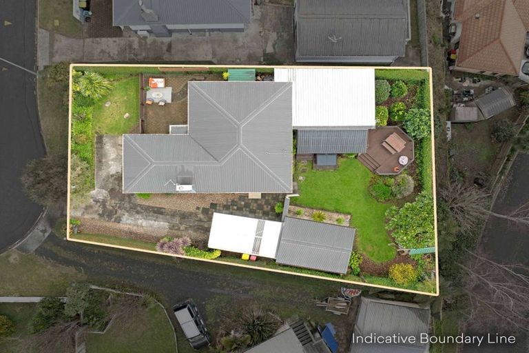 Photo of property in 32 Woodford Avenue, Brookfield, Tauranga, 3110