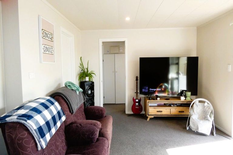 Photo of property in 75b Romilly Street, Westport, 7825