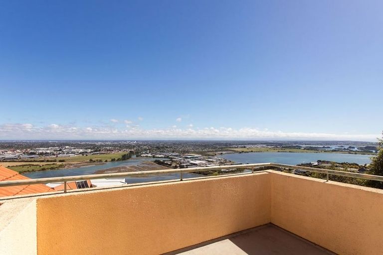 Photo of property in 5 Hatherly Lane, Mount Pleasant, Christchurch, 8081