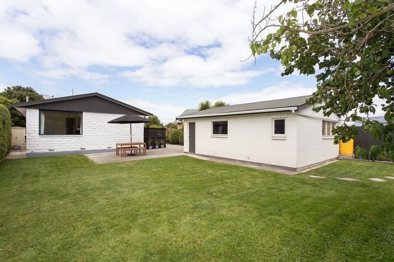 Photo of property in 24 Rosamund Place, Halswell, Christchurch, 8025