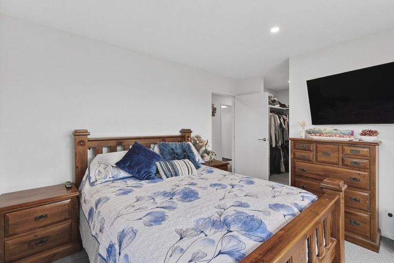 Photo of property in 12 Guthrie Street, Lake Hawea, 9382