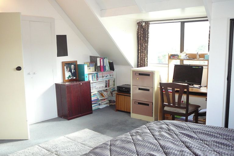 Photo of property in 17 Dunstan Street, Clyde, 9330