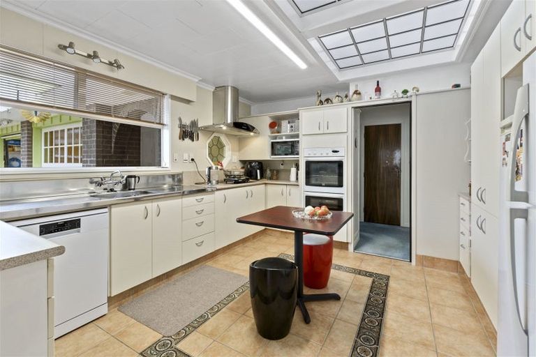 Photo of property in 48 Highbury Drive, Levin, 5510