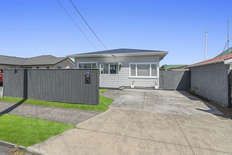 Photo of property in 118 Cutfield Road, Westown, New Plymouth, 4310